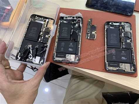 Cost considerations in iPhone motherboard repairs